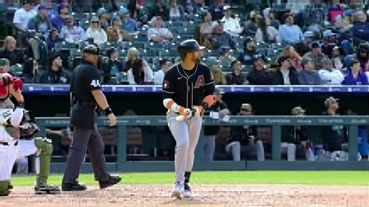 Carroll's 2 HRs Lead Diamondbacks Past Rockies 8-6